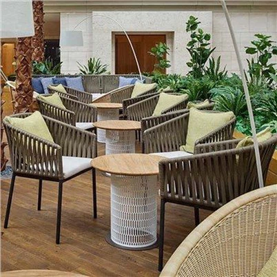 Cintes per a mobles d'exterior